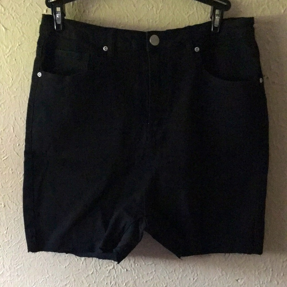 Black long cut off shorts